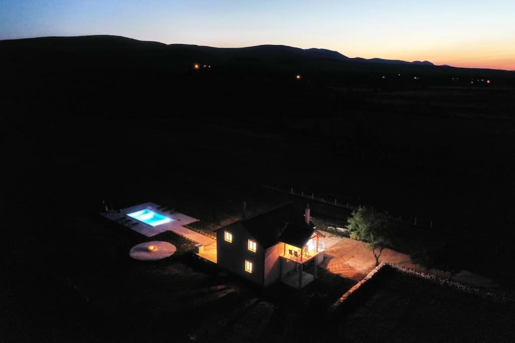 Holiday House Aurora Borealis Ervenik Zewnętrze zdjęcie